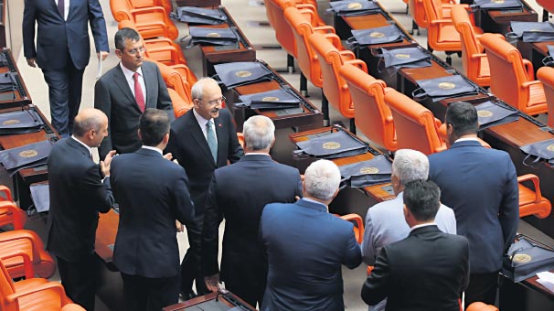 ‘Ankara’da oturup oy istiyorduk’