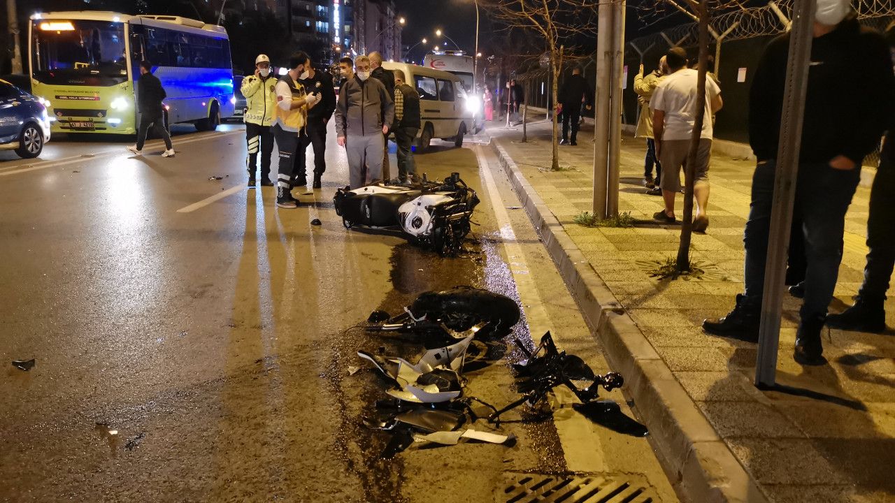 Kocaeli’de otomobilin çarptığı motosikletin sürücüsü yaralandı