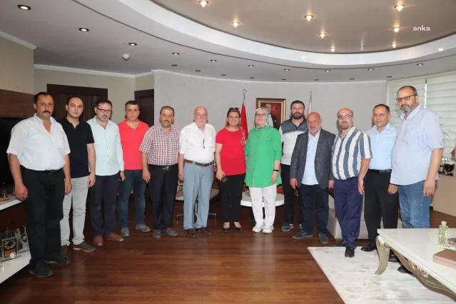 İzmit Belediye Başkanı Hürriyet, Lokantacılar Odası Yönetimi ile Buluştu