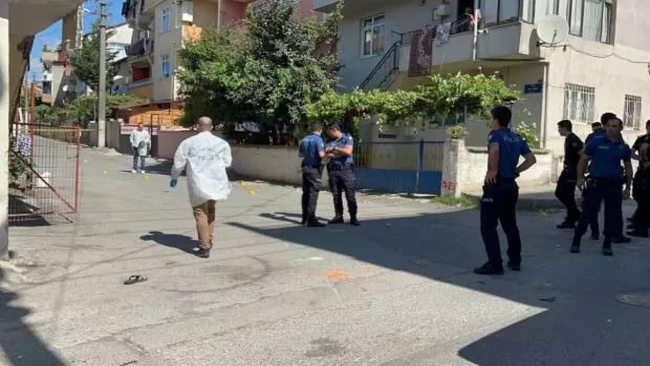 Kocaeli’de iki aile arasında çıkan silahlı sopalı kavgada 3 kişi yaralandı