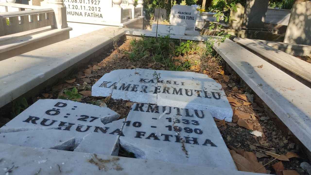 Kocaeli’de 21 mezar taşına zarar verdiği iddia edilen zanlı yakalandı