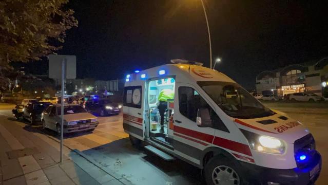Kocaeli’de otomobilin çarptığı elektrikli bisikletin sürücüsü yaralandı