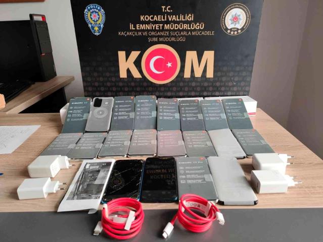 Kocaeli’de 21 kaçak cep telefonu ele geçirildi