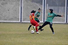 Kadınlar 1. Futbol Ligi: Kayseri Kadın Futbol: 0 Kocaeli Kadın Futbol: 0