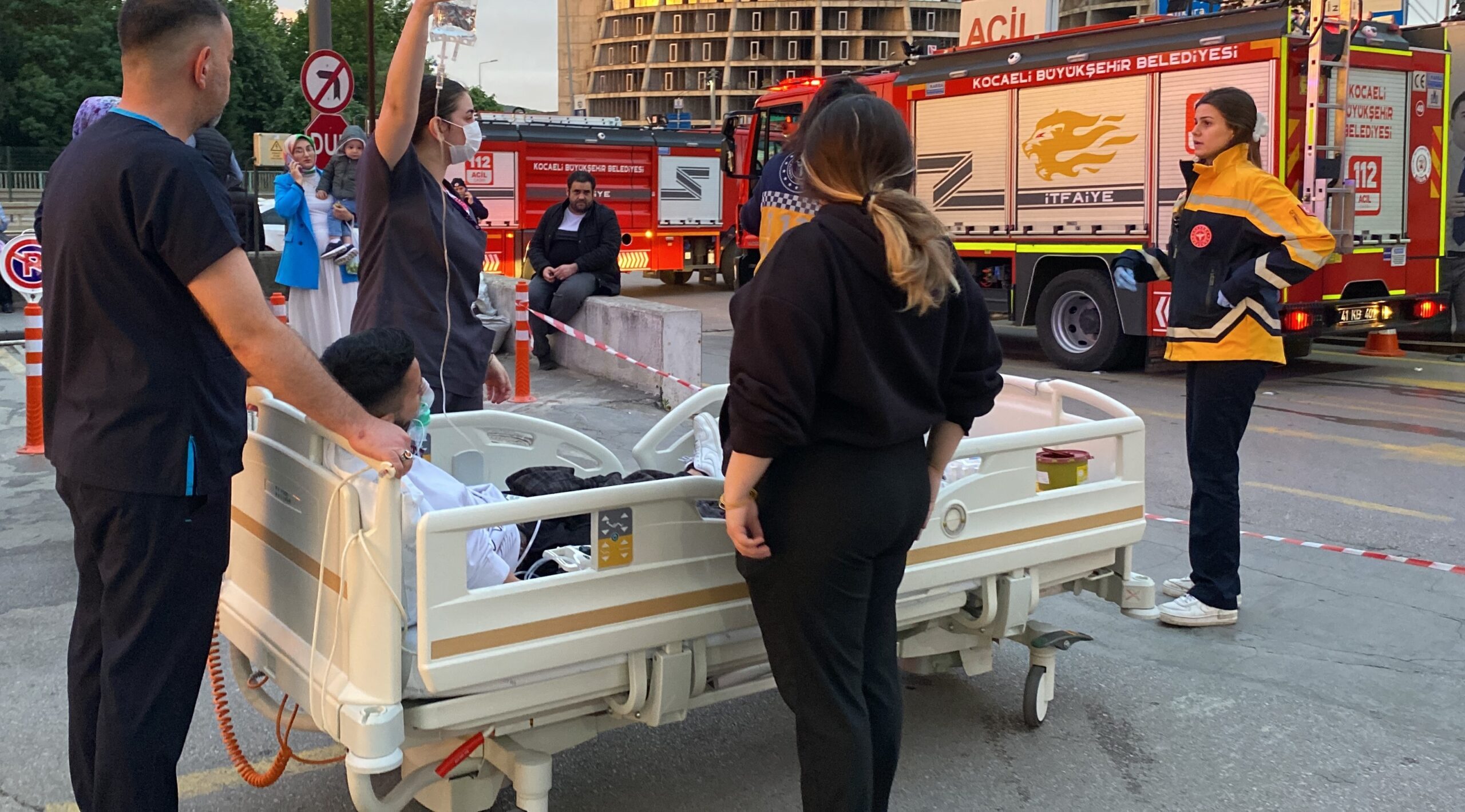 Başiskele’deki Hastanede Yangın! Acil Servis Hastaları Tahliye Edildi