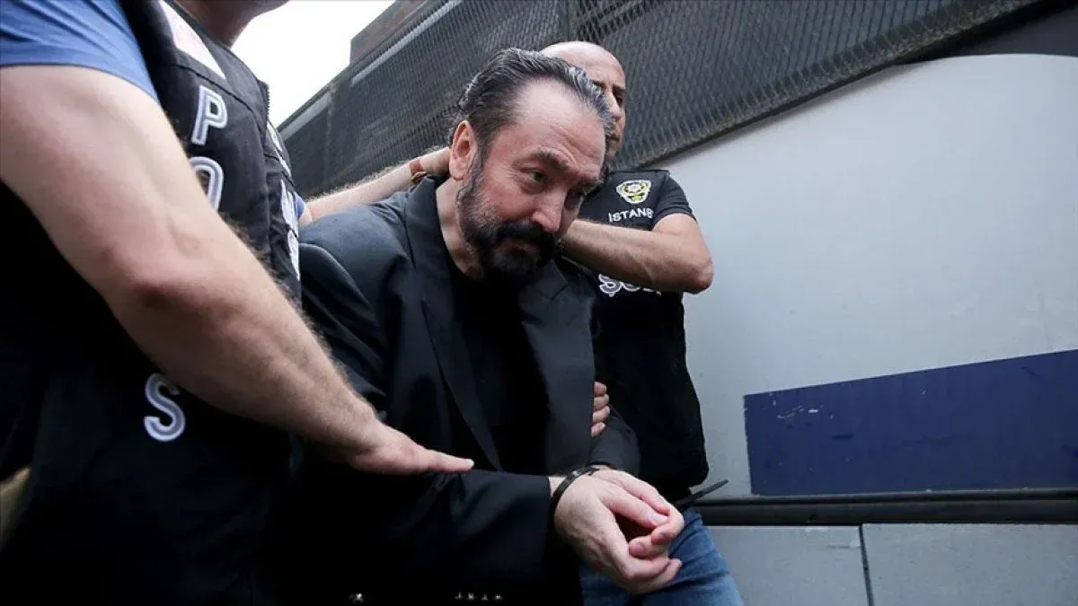 Adnan Oktar’ın 2 milyar liralık mal varlığı devlete geçti – Kocaeli Gazetesi