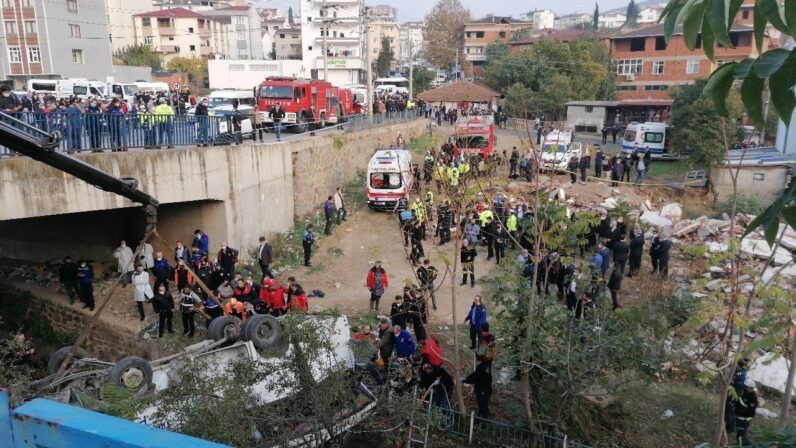 Kocaeli’nin Gebze İlçesinde Servis Kazası Davasında Cezalar Verildi