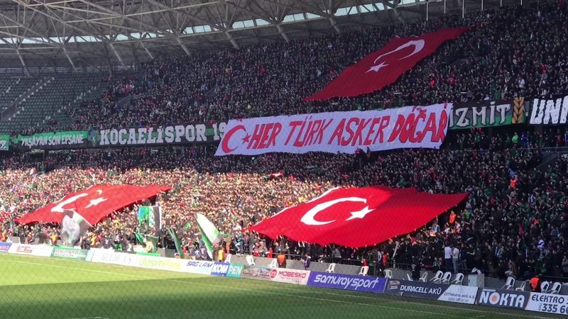 Kocaelispor maçında tribünler Türk Bayrağı ile donatılacak! – En Kocaeli