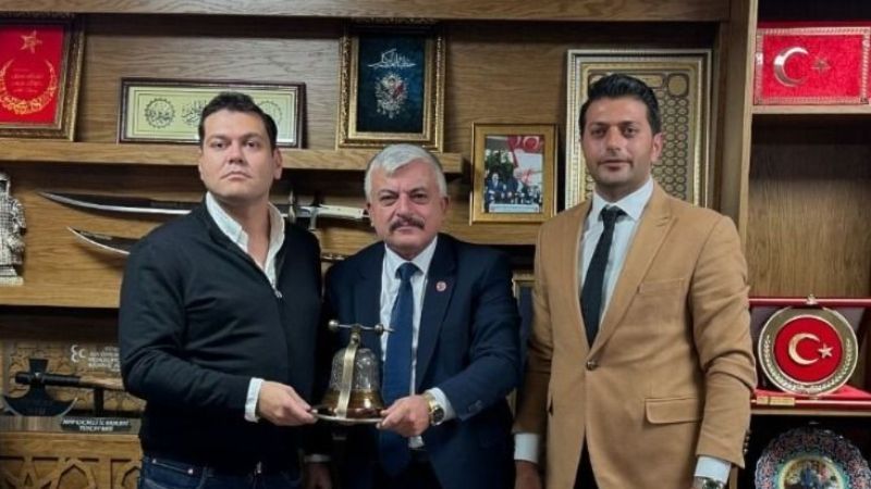 Oğuz Alper Öktem, MHP’ye yakınlaşıyor! – En Kocaeli