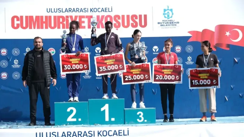 Cumhuriyet koşusunda kürsü yabancı sporcuların – En Kocaeli