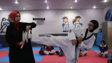 Serap Dinçer’den Şampiyon Sporcular Yetiştiriyor