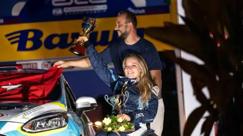 Dünyanın Tek Engelli Kadın Ralli Pilotu Kübra Denizci Keskin Avrupa’da Gurur Yaşattı