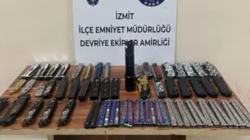 İzmit’te Çocuklardan 52 Kesici Alet ve Şok Cihazı Ele Geçirildi