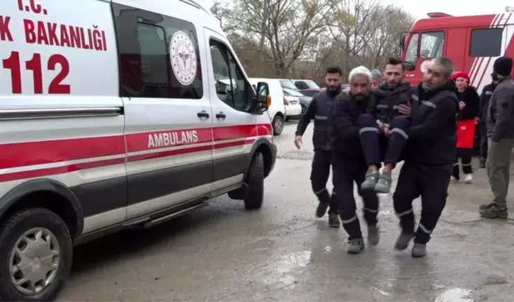 Kocaeli’de Beton Fabrikasında Yangın