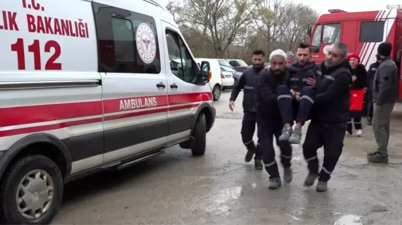 Kocaeli’de Beton Fabrikasında Yangın