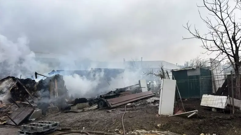 Dilovası’nda Ahır Yangını: 50 Küçükbaş Hayvan Yok Oldu