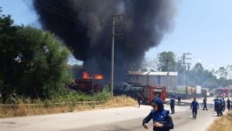 Kocaeli’de fabrika yangını! Alevler birden yükseldi